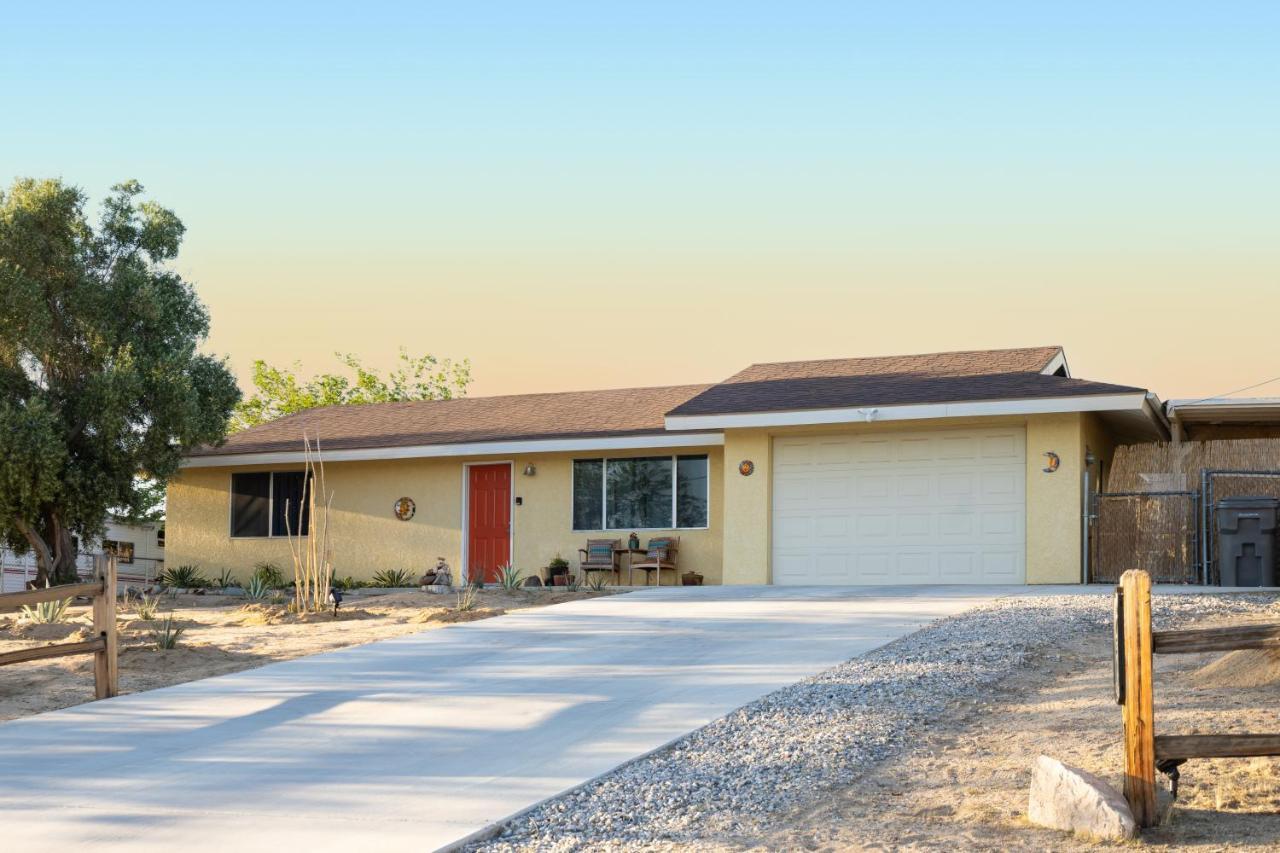 Float Pool, Hot Tub, Sauna, Views, Telescope-Skywatchers Haven Joshua Tree Exteriör bild